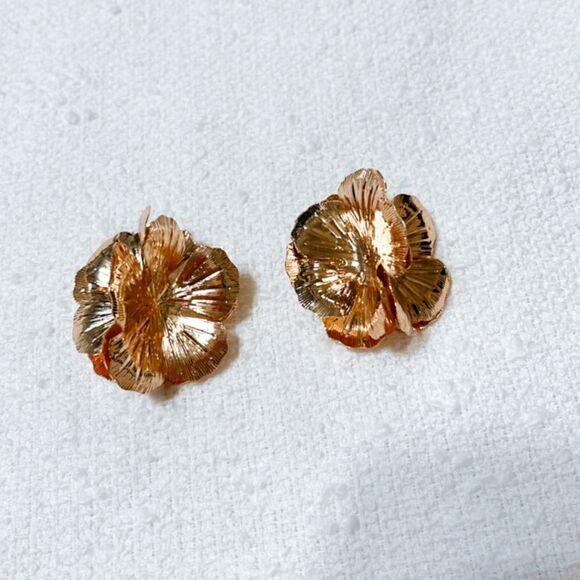 Flower statement earrings M225 - Picture 2 of 3